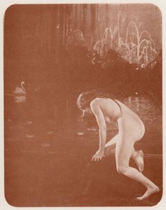 Nudista művészet: (fekete-fehér fotó) alkotó: English Photographer