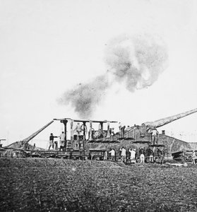 16 hüvelykes vasúti ágyúink lebontják a hun betonállásokat és utat nyitnak a gyalogságnak alkotó: English Photographer