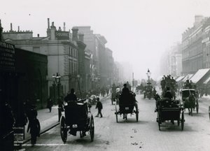 Oxford Street, London; nyugatra nézve alkotó: English Photographer