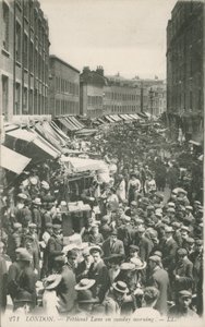 Petticoat Lane vasárnap reggel alkotó: English Photographer