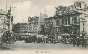A Piccadilly Circus alkotó: English Photographer