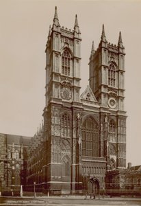 Képeslap a Westminster Abbey nyugati frontjának képével alkotó: English Photographer