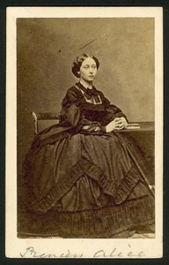 Alice hercegnő alkotó: English Photographer