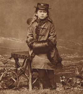 Május hercegnő, a későbbi Mária királynő hatéves korában (fekete-fehér fotó) alkotó: English Photographer