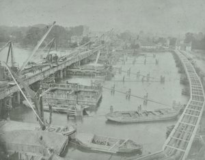 Putney-híd: új híd alapozása, 1883 alkotó: English Photographer