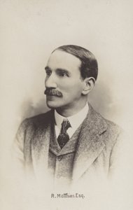 R Mátyás alkotó: English Photographer