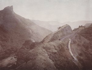 Tolatóállomás és Dukes Nose, Poona Ghat (színes fotó) alkotó: English Photographer