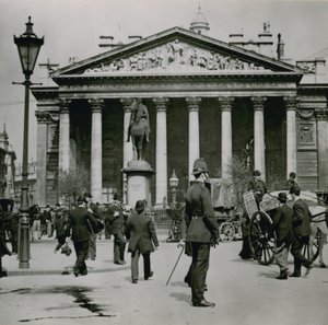 Royal Exchange, London alkotó: English Photographer