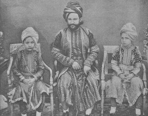 Shah Jahan szultán veje és unokái, Bhopal begumja (metszet) alkotó: English Photographer