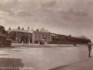 Southwold: Center Cliff Hotel (f/w fotó) alkotó: English Photographer