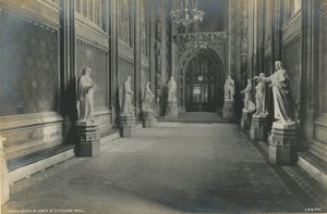 St Stephens Hall, alsóház alkotó: English Photographer