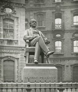 George Peabody szobra alkotó: English Photographer