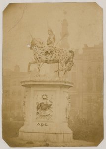 I. György király szobra, Leicester Square, London; fénykép 1866-ban készült alkotó: English Photographer