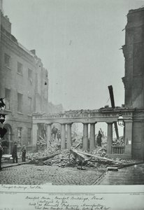 Strand, Westminster LB: Beaufort épületek, tűzkár, 1890 alkotó: English Photographer