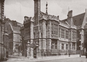 Az Astor Estate Office, Victoria Embankment alkotó: English Photographer