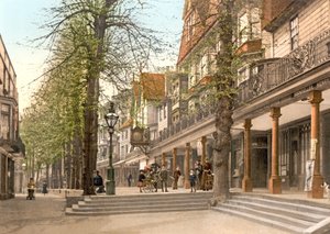 Pantiles Tunbridge Wellsben, 1890-1900 alkotó: English Photographer