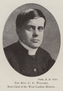 C E Walters tiszteletes, a Nyugat-Londoni Misszió új vezetője alkotó: English Photographer