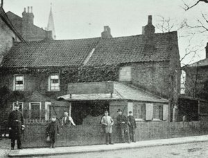 The Smithy, Broadway, Crouch End, 1890 alkotó: English Photographer