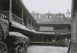 A Tabard Inn, Southwark alkotó: English Photographer
