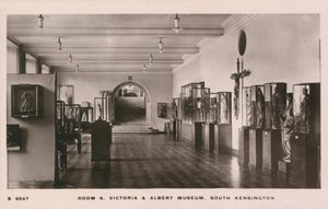 A Victoria and Albert Museum, South Kensington, London alkotó: English Photographer
