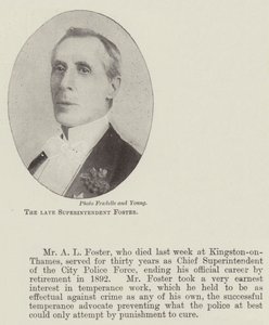 A néhai Foster felügyelő alkotó: English Photographer