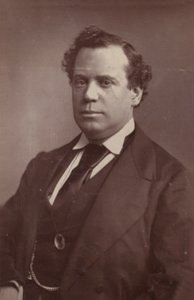 Toole alkotó: English Photographer