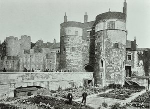 Tower of London, Tower Hill: a beauchamp és a Byward Towers, 1895 alkotó: English Photographer