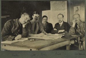 Tucker, Golt, Párizs, Bull, Atkins, 1916 körül alkotó: English Photographer