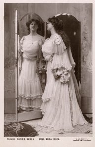 Zena Dare, angol énekes és színésznő (f/w fotó) alkotó: English Photographer