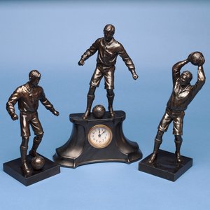Labdarúgók, órakészlet (festett spelter) (lásd még: 315474-315476) alkotó: English School
