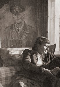 Frau Rommel alkotó: English School