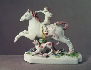 Longton Hall lovon ülő Ámor figurája, 1755 körül (porcelán)