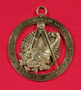 Szabadkőműves jelvény vagy ékszer, amelyet a Grand Stewards Lodge tagjai viseltek 1841 után, a 19. század közepe után (ezüst aranyozott és arany) alkotó: English School
