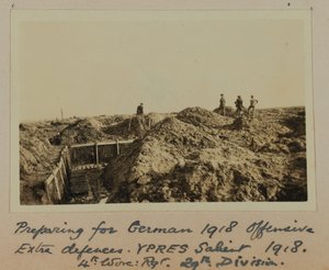 Felkészülés a német 1918-as offenzívára, extra védelem, YPRES kiemelkedő 1918, 4. Worc: Rgt. 29. Osztály (f/w fotó) alkotó: English School