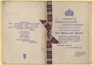 Cinematograph Entertainment program a király és a királynő jelenlétében alkotó: English School
