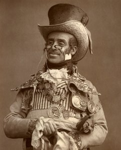 Arthur Roberts brit színész, humorista és zenei előadóművész, 1888