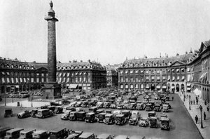Place Vendome és a Napóleon győzelmére emelt oszlop, Párizs, 1931 alkotó: Ernest Flammarion