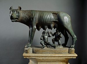 Capitolium Farkas, etruszk eredetű szobor ie 500-ból (bronz) alkotó: Etruscan