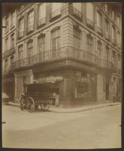 54 Rue Saint-Honoré és 1 Rue des Prouvaires, (1° Arr.) alkotó: Eugène Atget