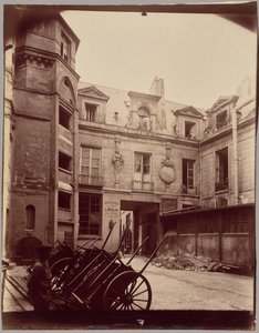 Charlemagne udvar, Hôtel du Prévot, Rue Charlemagne 16. alkotó: Eugène Atget