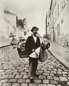 Lámpaernyő-kereskedő alkotó: Eugène Atget