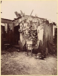 Egy rongyszedő háza alkotó: Eugène Atget
