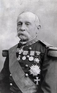 Victor-Louis-Francois február portréja alkotó: Eugene Pirou
