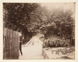 Hajnal, Alsó-Meudon-kapu alkotó: Eugène Atget