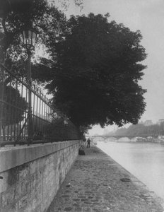 Kilátás a Pont des Arts-ra a Pont Neuf Terre-Pleinről, 1911 alkotó: Eugène Atget