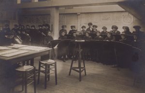 Női diákok egy művészeti órán (fekete-fehér fotó) alkotó: European Photographer