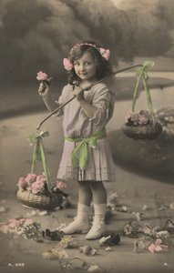Virágkosarakat cipelő fiatal lány portréja (fotó) alkotó: European Photographer