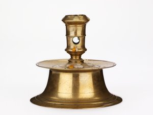 Capstan gyertyatartó, 1600 körül (réz)