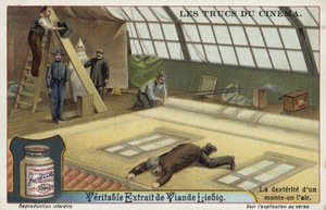 Egy falra mászó ember filmezése alkotó: European School