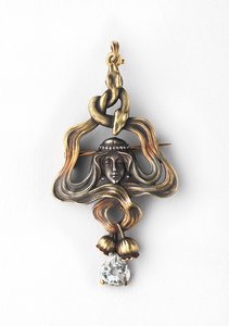 Medál-bruss, 1899 és 1908 között alkotó: Factory Fabergé Russian Master